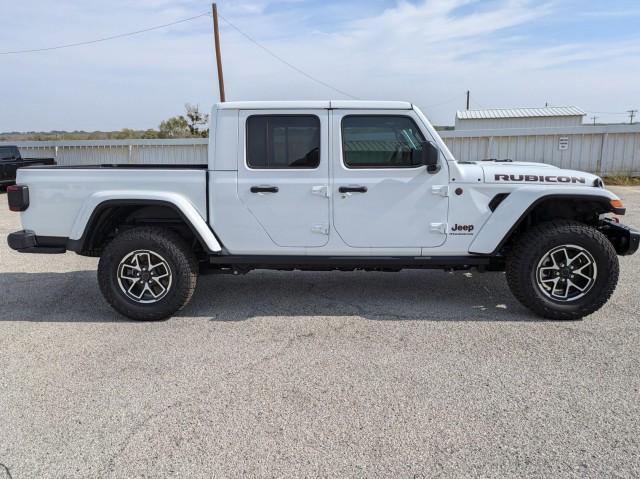 new 2024 Jeep Gladiator car, priced at $58,054