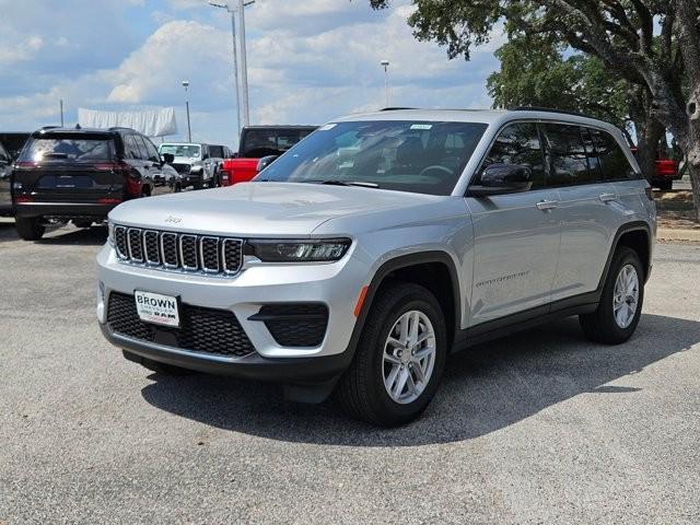 used 2024 Jeep Grand Cherokee car, priced at $38,316