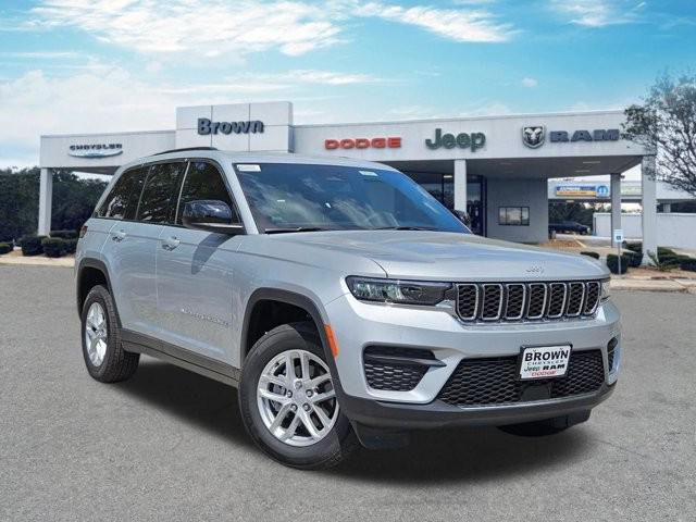 used 2024 Jeep Grand Cherokee car, priced at $38,316