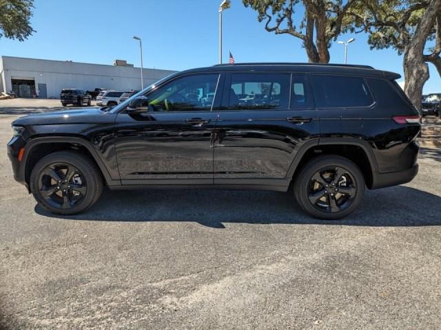 new 2024 Jeep Grand Cherokee L car, priced at $42,817