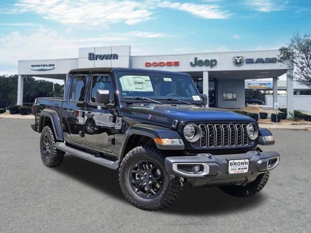 new 2024 Jeep Gladiator car, priced at $39,917