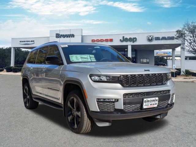 new 2024 Jeep Grand Cherokee L car, priced at $52,427