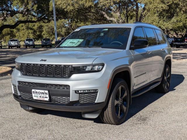 new 2024 Jeep Grand Cherokee L car, priced at $52,427