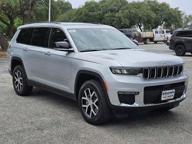 new 2024 Jeep Grand Cherokee L car, priced at $39,996