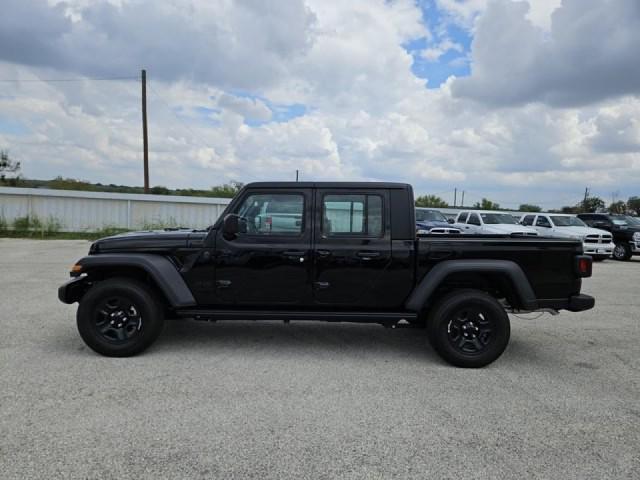 new 2024 Jeep Gladiator car, priced at $35,613