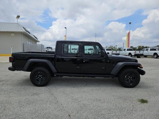 new 2024 Jeep Gladiator car, priced at $35,613