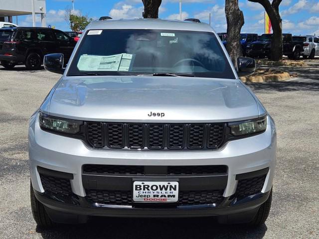 new 2024 Jeep Grand Cherokee L car, priced at $42,427