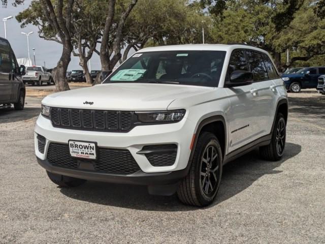 new 2025 Jeep Grand Cherokee car, priced at $41,287