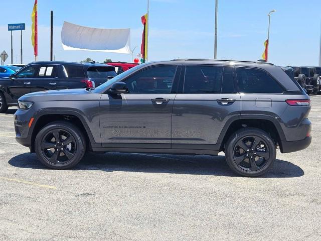 new 2024 Jeep Grand Cherokee car, priced at $43,803