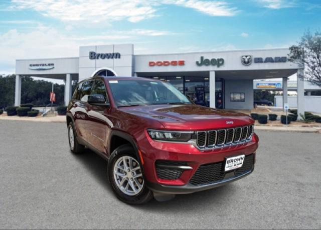 used 2023 Jeep Grand Cherokee car, priced at $40,911