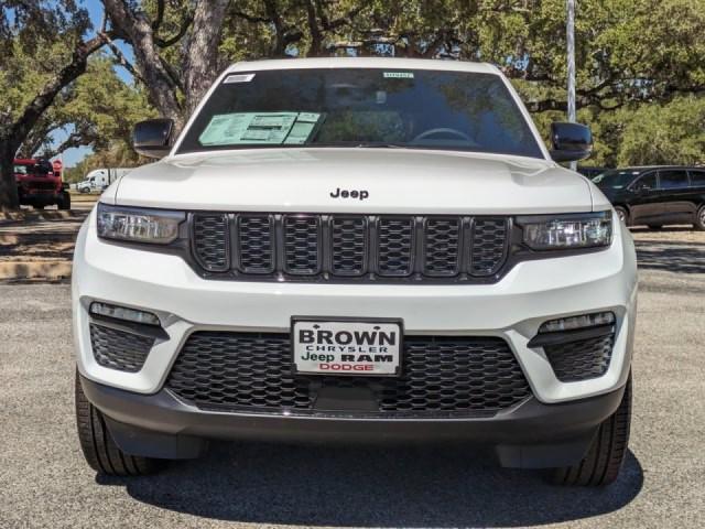 new 2024 Jeep Grand Cherokee car, priced at $44,156