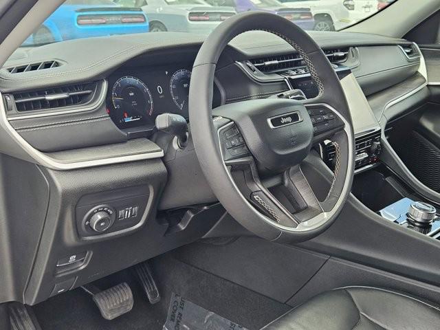 used 2023 Jeep Grand Cherokee car, priced at $34,316