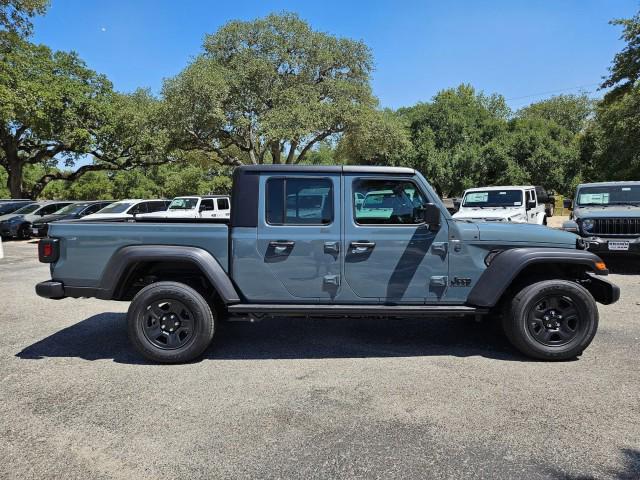 new 2024 Jeep Gladiator car, priced at $40,941