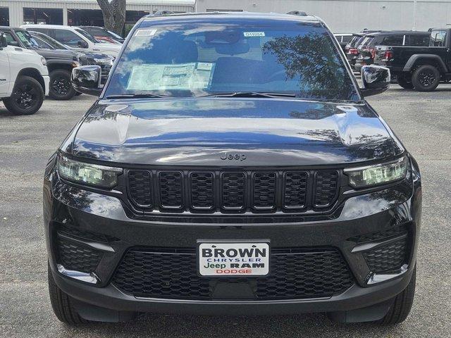 new 2024 Jeep Grand Cherokee car, priced at $40,967