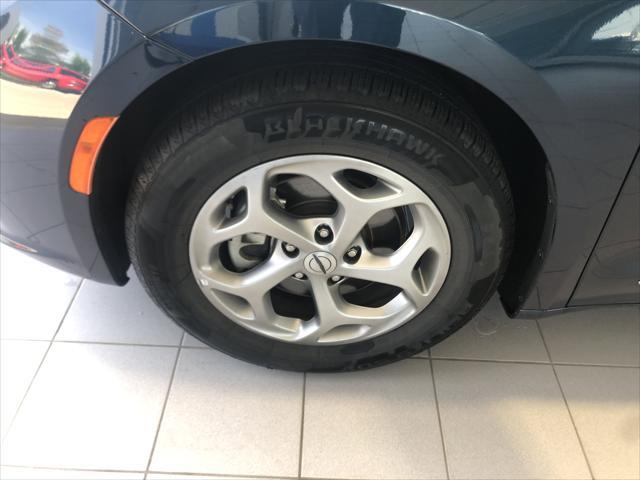 used 2023 Chrysler Pacifica car, priced at $29,588