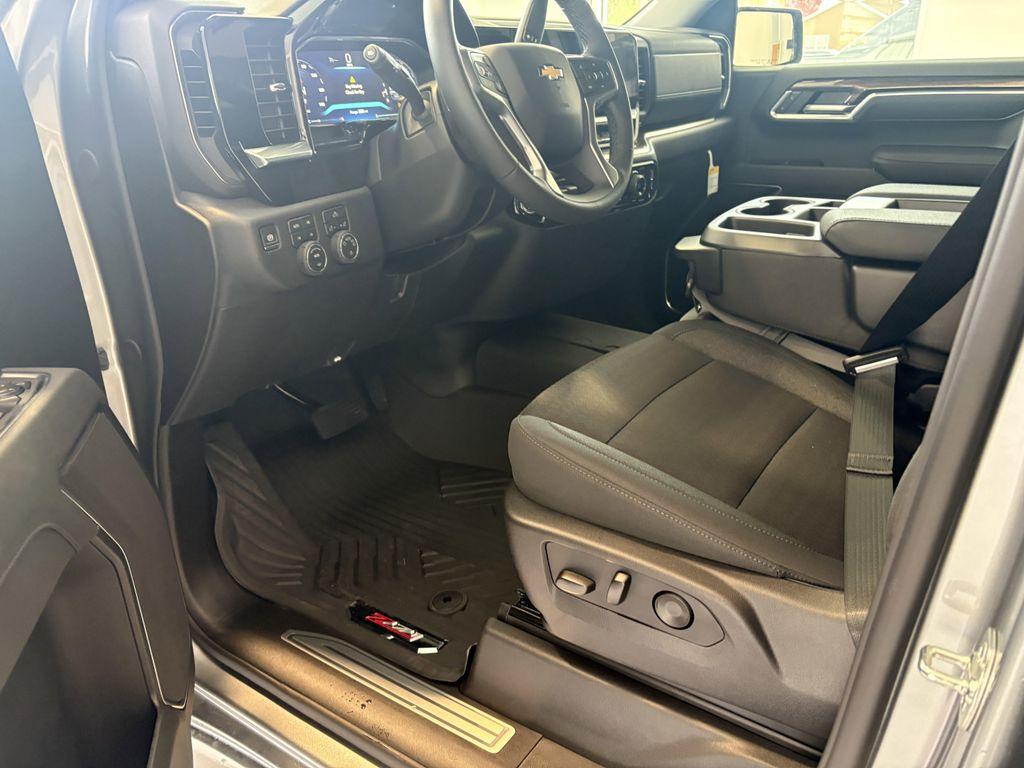 new 2026 Chevrolet Silverado 1500 car, priced at $51,918