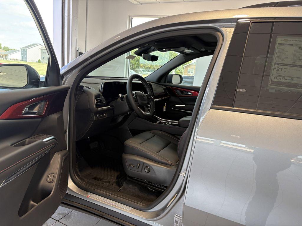 new 2026 Chevrolet Traverse car, priced at $52,945
