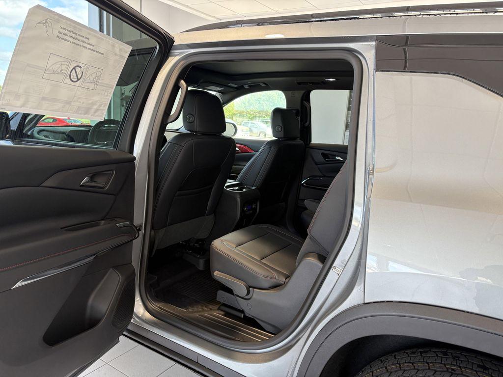 new 2026 Chevrolet Traverse car, priced at $52,945