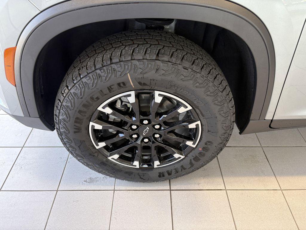new 2026 Chevrolet Traverse car, priced at $52,945