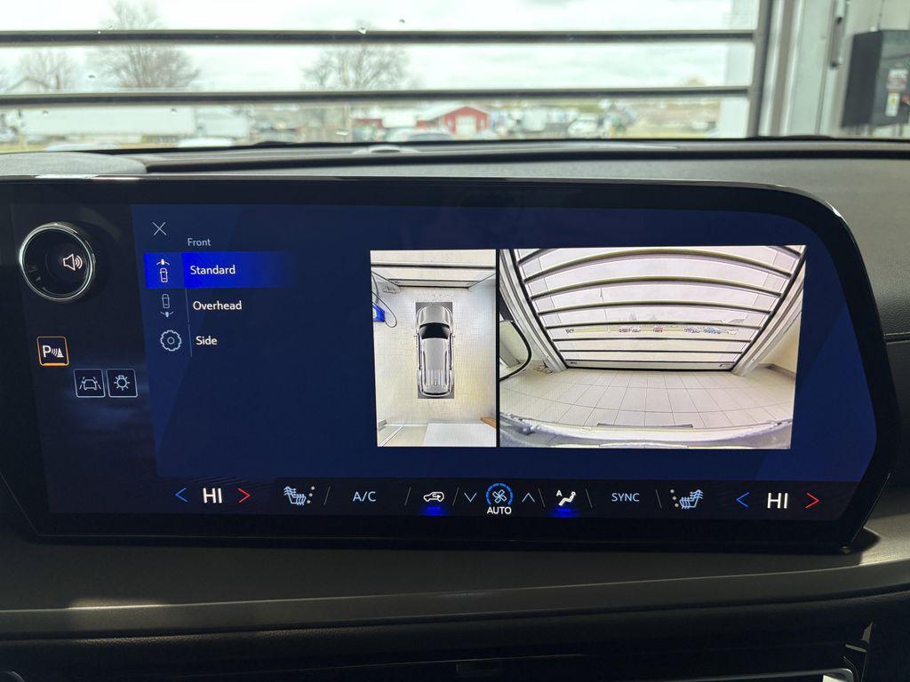 new 2026 Chevrolet Traverse car, priced at $48,135