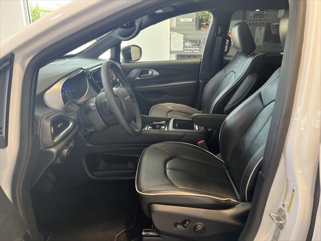 used 2025 Chrysler Pacifica car, priced at $39,596