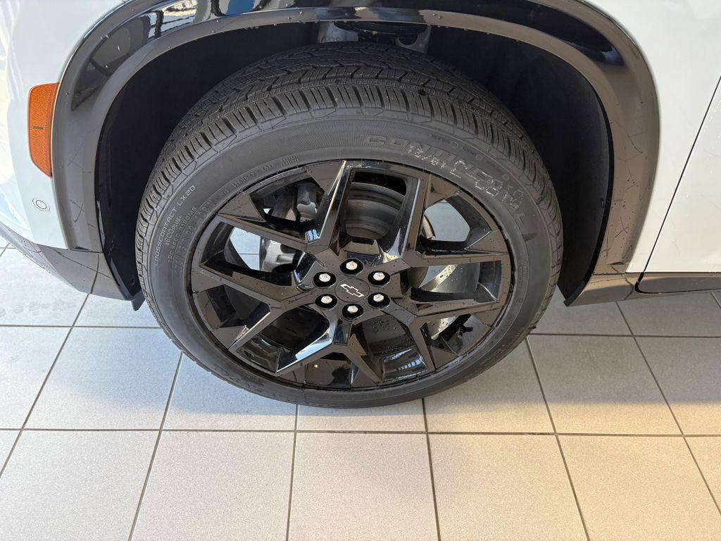 new 2026 Chevrolet Traverse car, priced at $59,611