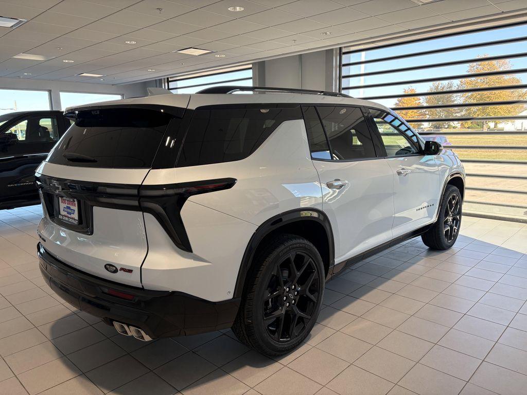new 2026 Chevrolet Traverse car, priced at $59,611