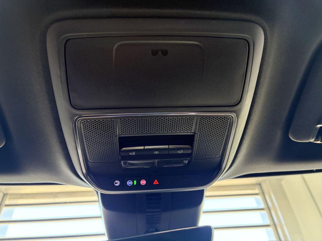 new 2026 Chevrolet Traverse car, priced at $59,611