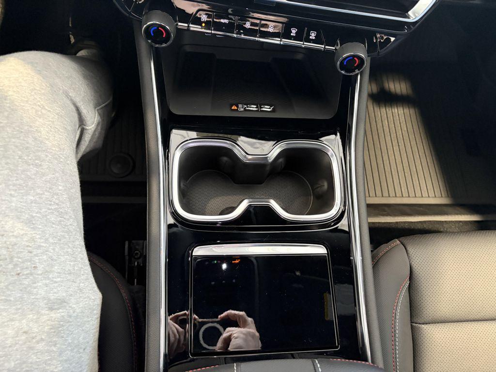 new 2026 Chevrolet Traverse car, priced at $51,712