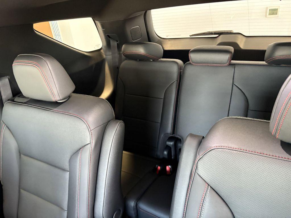 new 2026 Chevrolet Traverse car, priced at $51,712