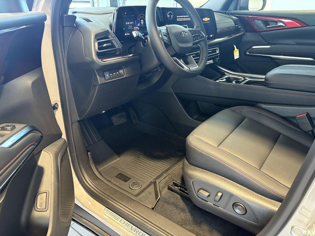 new 2026 Chevrolet Traverse car, priced at $51,712