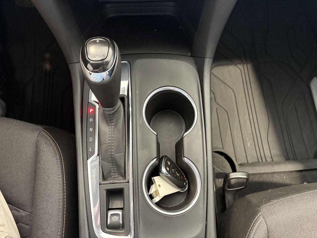 used 2021 Chevrolet Equinox car, priced at $18,388