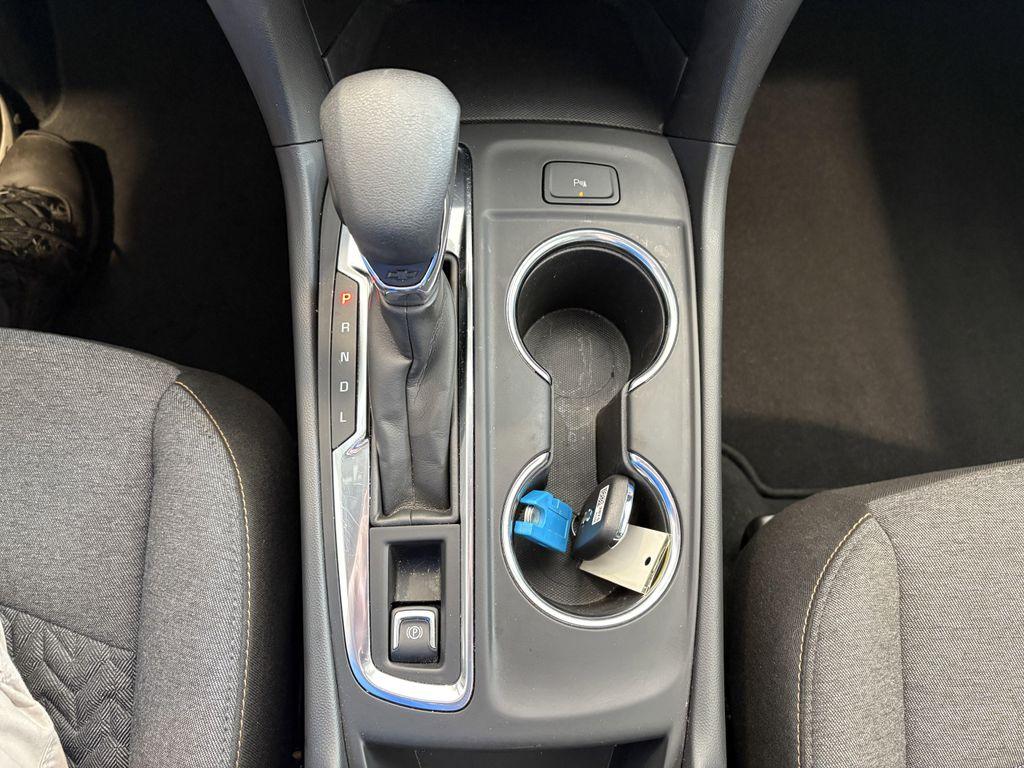 used 2024 Chevrolet Equinox car, priced at $22,388