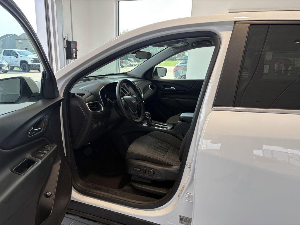 used 2024 Chevrolet Equinox car, priced at $22,388