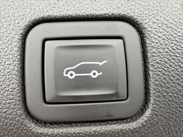 used 2024 Chevrolet Equinox car, priced at $26,996