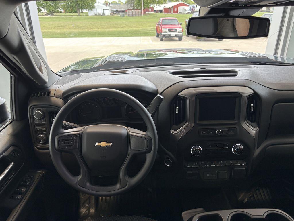 new 2025 Chevrolet Silverado 2500 car, priced at $56,000