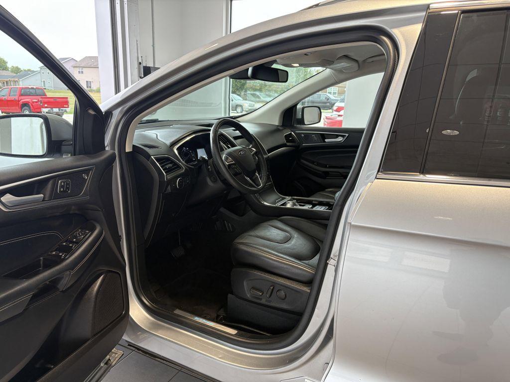 used 2020 Ford Edge car, priced at $16,996