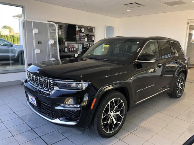 used 2023 Jeep Grand Cherokee car, priced at $45,588