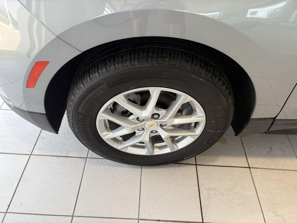 used 2024 Chevrolet Equinox car, priced at $21,955