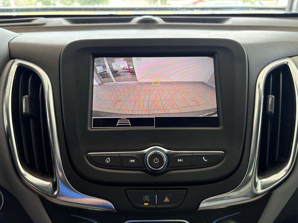 used 2024 Chevrolet Equinox car, priced at $21,955