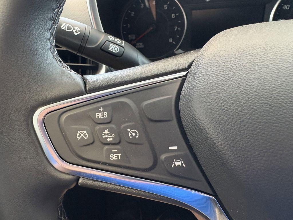 used 2024 Chevrolet Equinox car, priced at $21,955