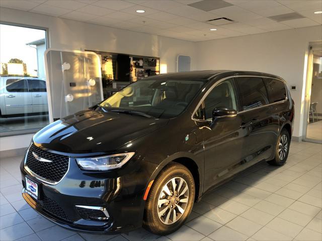 used 2023 Chrysler Pacifica Hybrid car, priced at $26,588