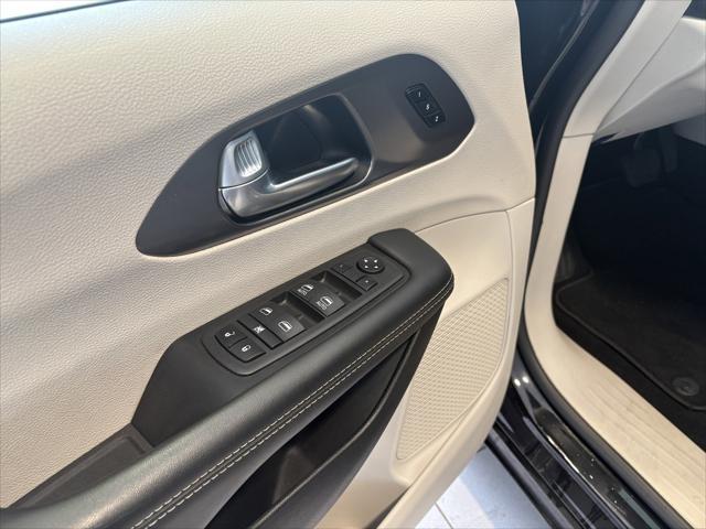 used 2024 Chrysler Pacifica car, priced at $32,688