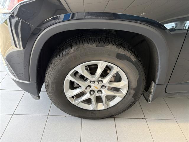 used 2020 Chevrolet Traverse car, priced at $21,688