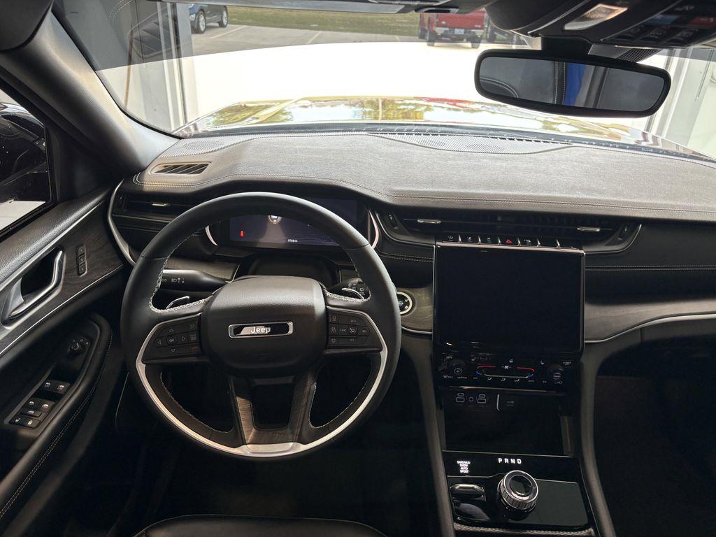 used 2024 Jeep Grand Cherokee car, priced at $39,488