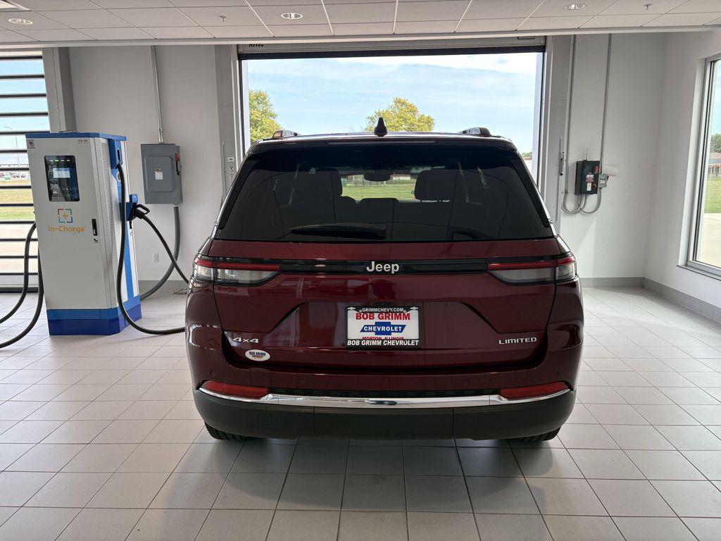 used 2024 Jeep Grand Cherokee car, priced at $39,488
