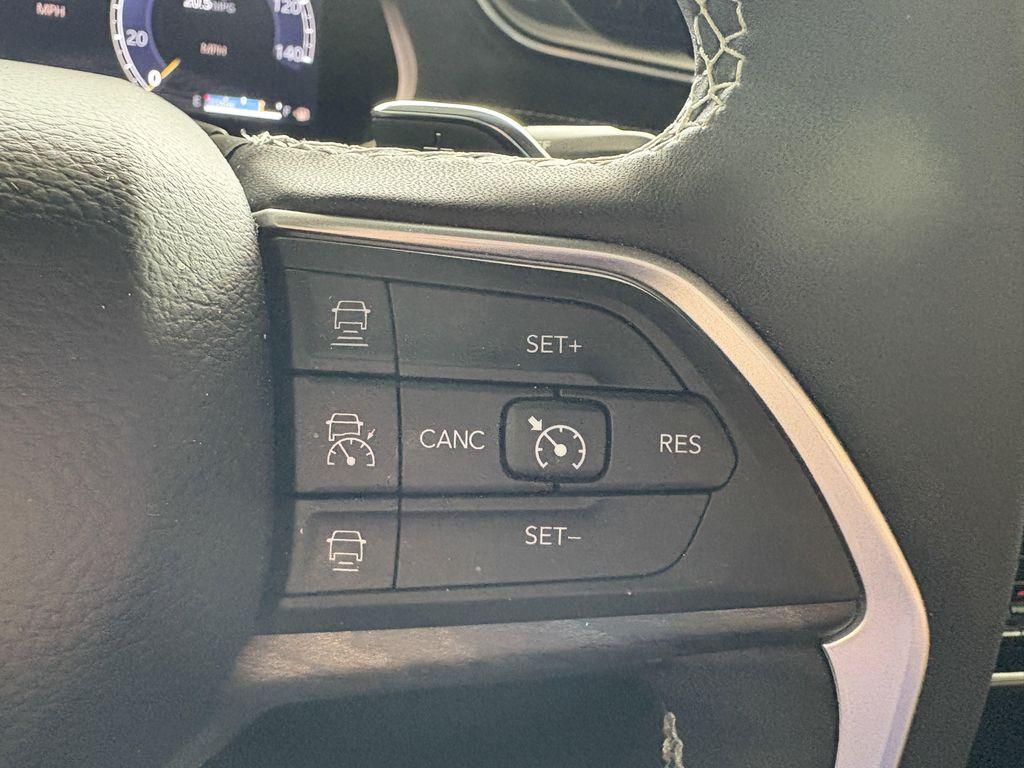 used 2024 Jeep Grand Cherokee car, priced at $39,488