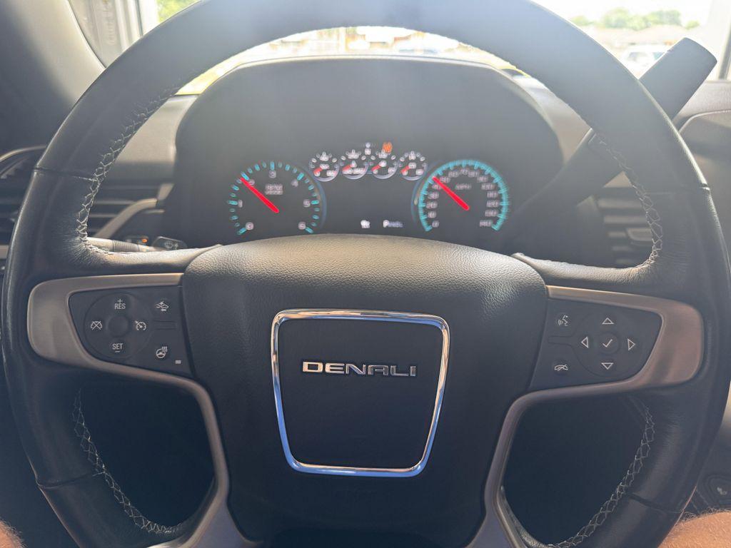 used 2019 GMC Yukon car, priced at $34,188