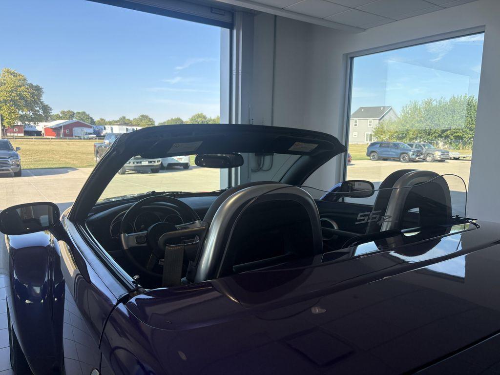 used 2004 Chevrolet SSR car, priced at $27,888