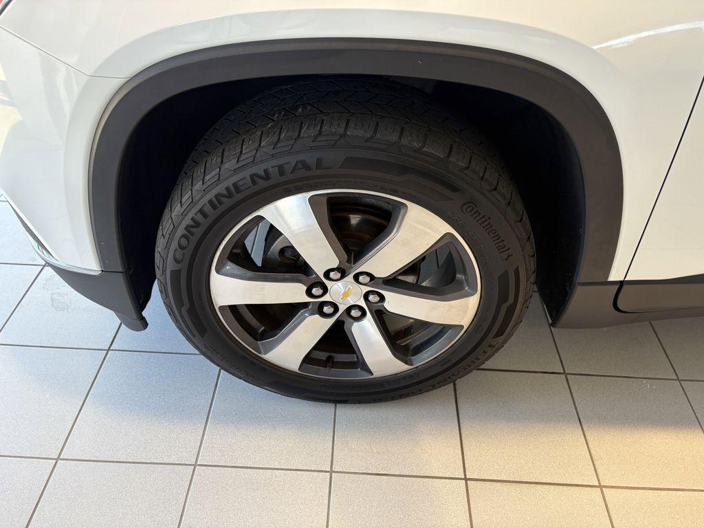 used 2018 Chevrolet Traverse car, priced at $14,896